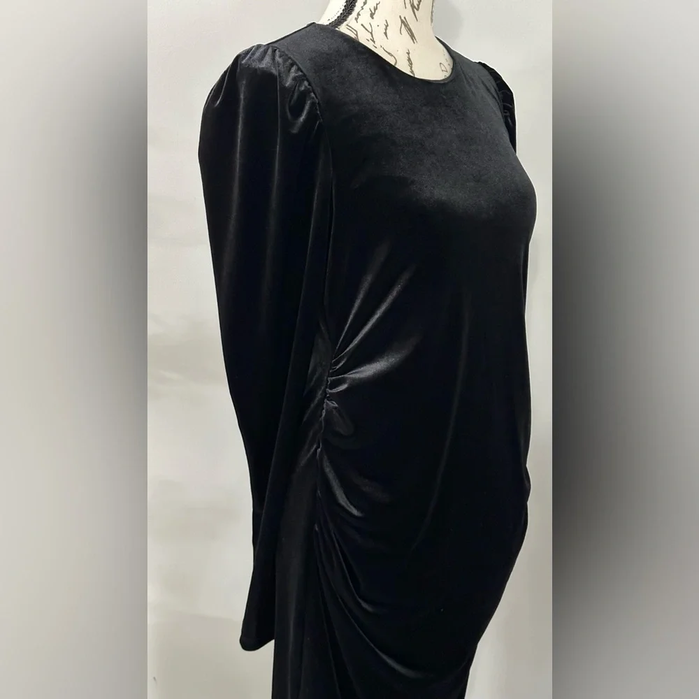 π€ Motherhood Maternity Black Velvet Sheath Dress π€ - Picture 5 of 16